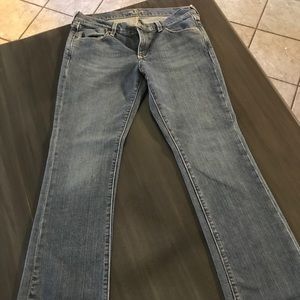 Old Navy ~ The Flirt Jeans.